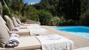 Villas Opio Villa with private pool : photos des chambres