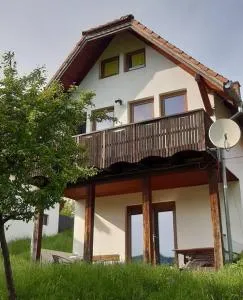 House Michael Camping Ananas Cisnadioara - 西斯纳迪奥拉