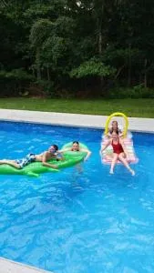 3 BR/2BTH Heated Pool AC Family Perfect - Монток