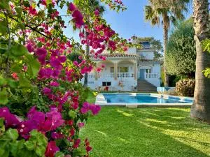 甜蜜生活别墅 - 贝纳尔马德纳