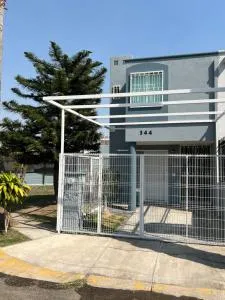 Casa Petfriendly Bosque de la Primavera - Los Gavilanes