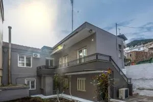 House & Garden - Zigós