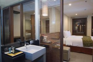 Deluxe có lối vào hồ bơi (Deluxe Pool Access Room)