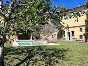 Appartamento con 2 Camere da Letto