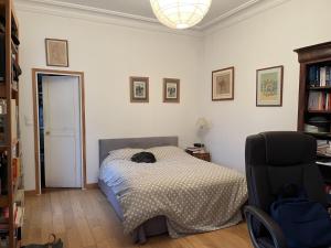 Sejours chez l'habitant Versailles, quartier Saint Louis : photos des chambres