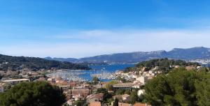 Appartements Saint Mandrier 4 pieces vue exceptionnelle - Location a la semaine uniquement : photos des chambres