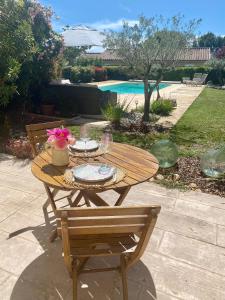 Appartements Au pied du luberon : photos des chambres