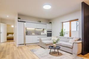 Old Town Deluxe Apartment