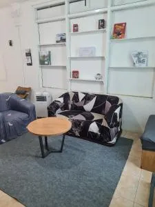 Rumah Pemandangan Pegunungan & sawah - Sampang