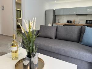 Central Suites Aegina 4