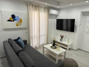 Central Suites Aegina 4