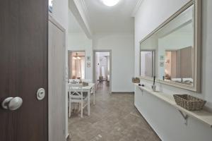 Irida Stylish, Cozy, Fully Equipped Apt
