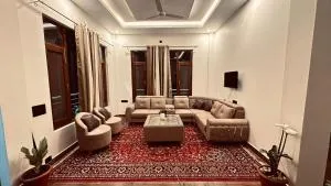 Four season kasauli - Pinjaur