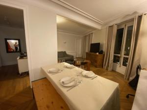 Paris 17 Champs-Élysées