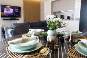 Sunny Haven Wave SEA VIEW 8th Floor