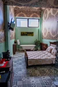 Queen Room with Spa Bath room in JMR Royal