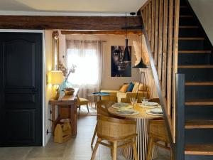 Maisons de vacances Maison cosy, 2 chambres, adossee aux remparts : photos des chambres