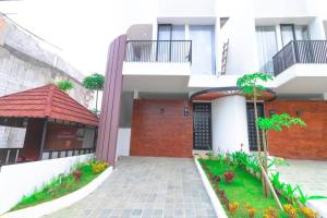 Villa Ree Private Pool and Balcony