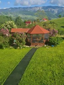 Nona Highland Home - 莫伊西德约斯