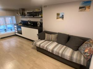 Cozy 2 Rooms Apartment in quiet center