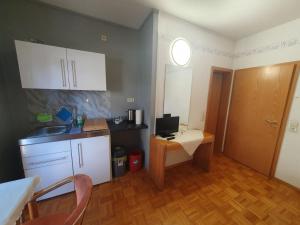 ABM Apartment 24