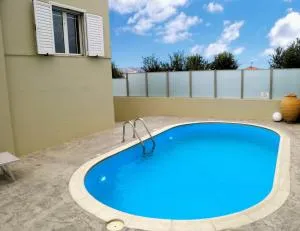 Villa Cool with Private Pool, Mountain & Sea View - 阿默达拉-伊拉克利翁