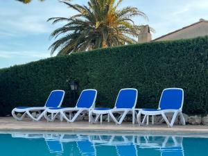 Villa Riviera, Sea view, Pool, Jacuzzi, Sauna, Walk to the beach