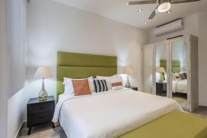 Casita Blanca, 1BR Modern Home with AC & Rooftop