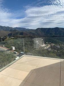 Extra large Luxury property with Spa, 3 min to Marbella city center