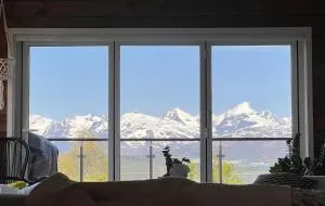 Exclusive view villa - Mestervik