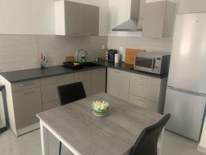 Chez Émilie et John