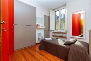 Little Oleandra - Central Turin