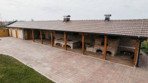 Pansion Mihića dvori 