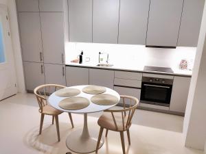 Central Studio with Private Courtyard