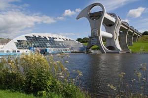 Falkirk City Centre Stylish Two-Bedrooms Apartment