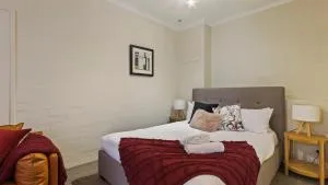 Champagne - دينر بلين