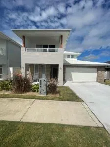 Reelaxing at The Rocks - 西南岩