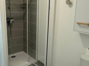 Appartements Charmant 2P avec balcon, proche plage et centre | Parking | Wifi | 4 pers | Cabourg - FR-1-487-365 : Appartement