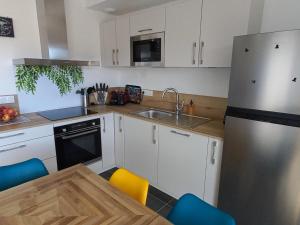 Maison neuve 2024, décor moderne, proche plage, vélos gratuits, animaux admis - FR-1-323-531