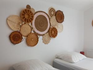 Maison neuve 2024, décor moderne, proche plage, vélos gratuits, animaux admis - FR-1-323-531