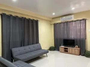 Astra Bella Apartment - Unit 4 - Candaoay