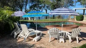 Seaduction - Sandstone Point