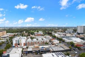 Comfy place with fabulous view Penthouse level