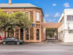 CBD premium location Studio - Thebarton