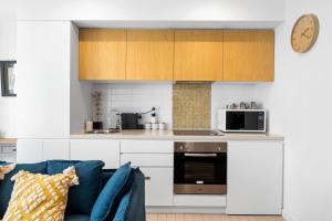 CBD 2BR Apt - Walkable
