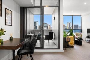 Pure Luxury Modern CBD 1BR Apt ChinaTown Carpark