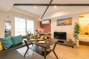 那覇での連泊に希少な駐車場付でコインランドリー付きのマリンビュー3階Room - زمامي