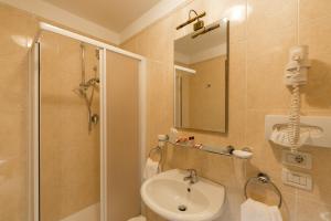 Junior Suite with Canal View (4 Adults) room in Palazzo Guardi