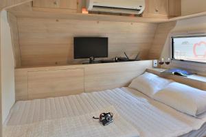 Goseong chungganjeong caravan