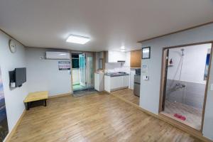 tongyeong seanrejideonseu